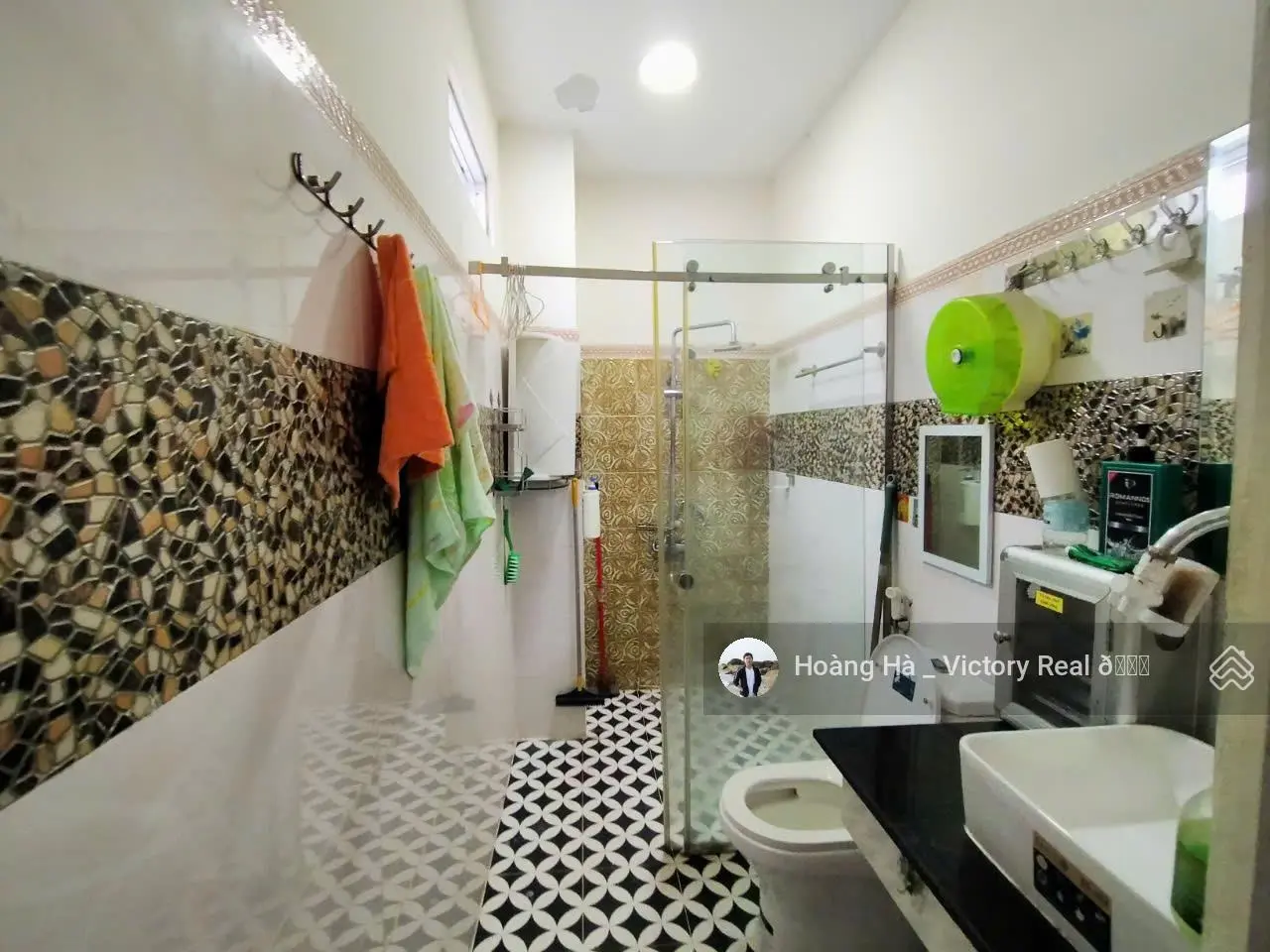 BEST Nhà sân bay 4 tầng 5PN, 5WC, (5.4 x 10.5m) - 56m2, tại Bạch Đằng, P.2, Tân Bình, 11.2 Tỷ TL.