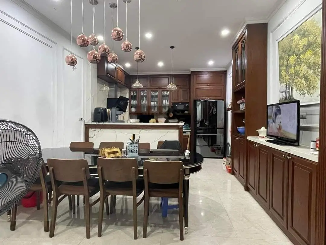 Bán nhà Liễu Giai Quần Ngựa, phân lô ôtô tránh - vỉa hè - nhà đẹp thang máy - 70m2*6T*MT 4m * 24 tỷ