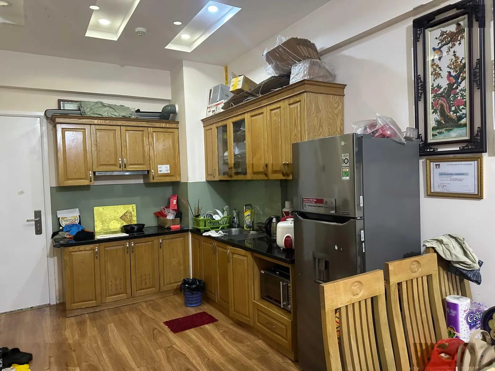 Bán căn 2 ngủ 2 vệ sinh tầng trung full đồ