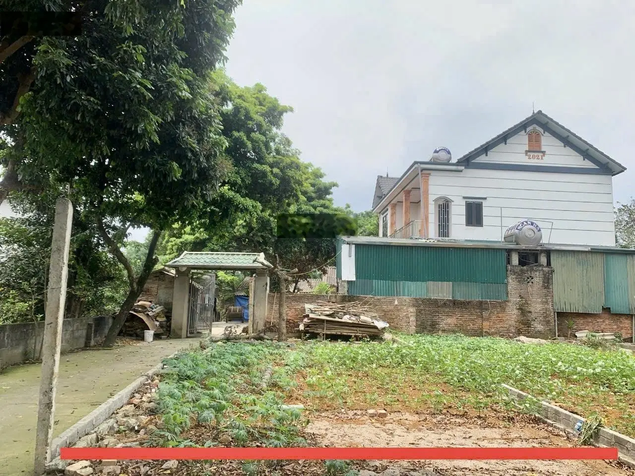 Còn duy nhất 1 lô S=93,9m2 full thổ cư (lô góc). Giá tốt chỉ nhỉnh 1tỷ xíu. Sẵn sổ hồng đẹp