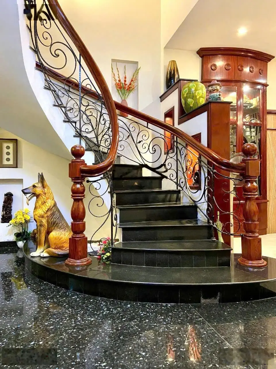 !!! giảm 9 tỷ !!! villa khu compound siêu đẹp q.phú nhuận- nhà mới 90%- giá chỉ 46 tỷ tl mạnh