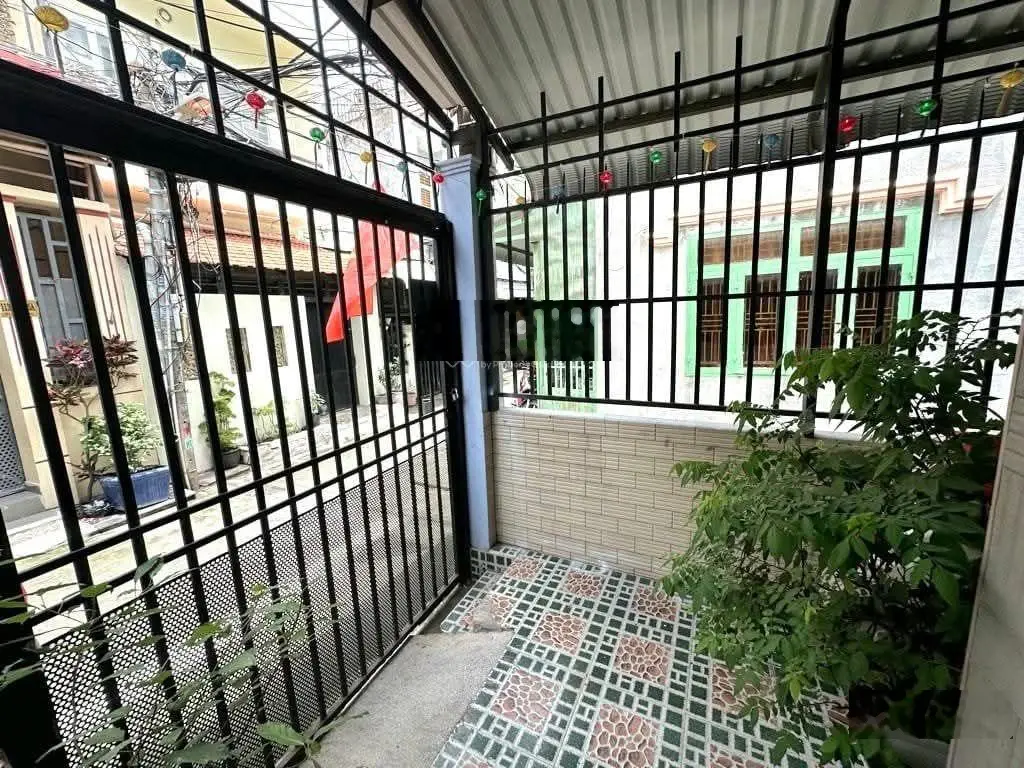 Nhà đẹp 3 lầu xe hơi đậu 4*20.5m - 80m2 tại Huỳnh Tấn Phát Q7 - 5 phút di chuyển sang PMH