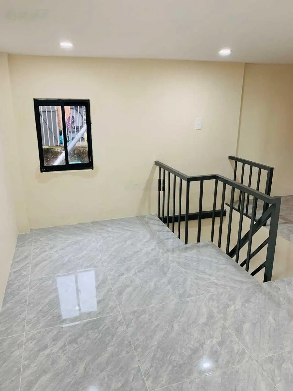 Ngộp - Nhà gần XLHN - DT: 80m2 giá 3,3 tỷ bán nhanh