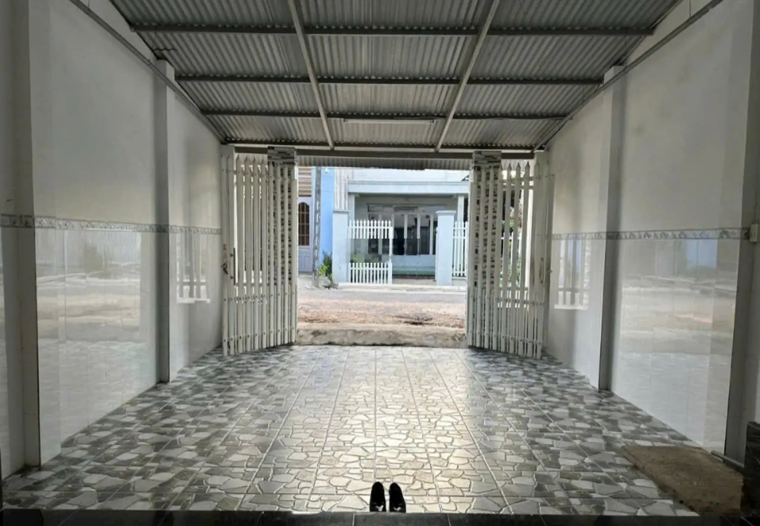 Nhà 5x29m, đường nhựa 10m thông thoáng, vô ở ngay