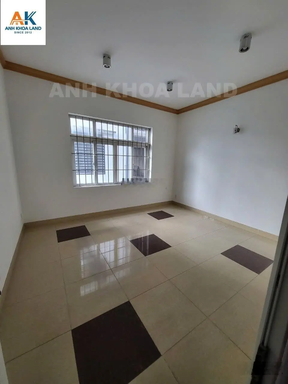 Nhà mặt tiền đối diện công viên, khu dân cư Areco, sát Phạm Văn Đồng, cho thuê làm VP 27tr/tháng
