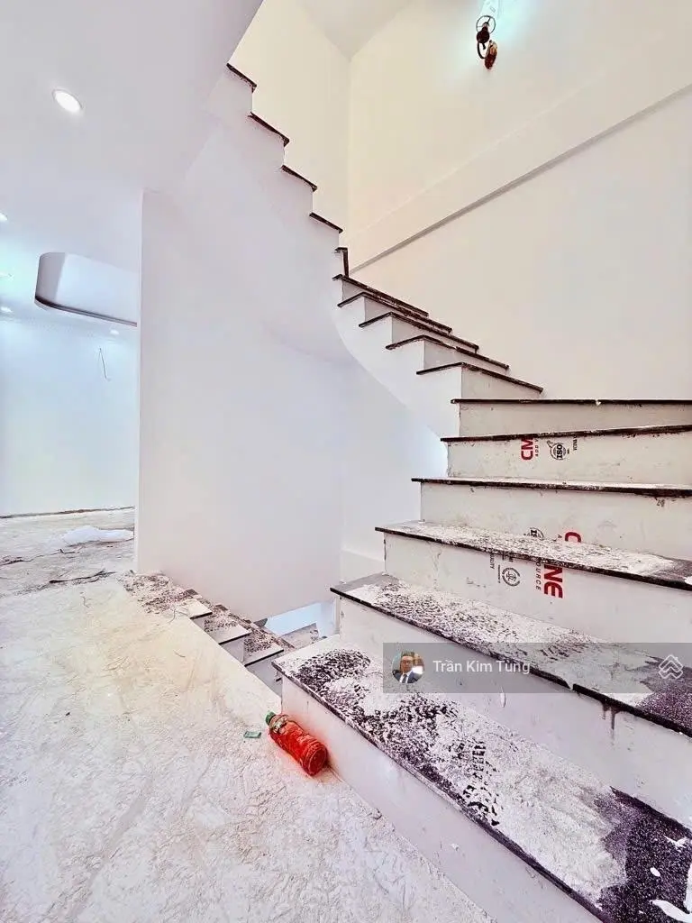 Bán Nhà 5 Tầng x 46m2 Lô Góc, Đàm Quang Trung, Ngay Chân Cầu Vĩnh Tuy, Giá chỉ nhỉnh 6 Tỷ