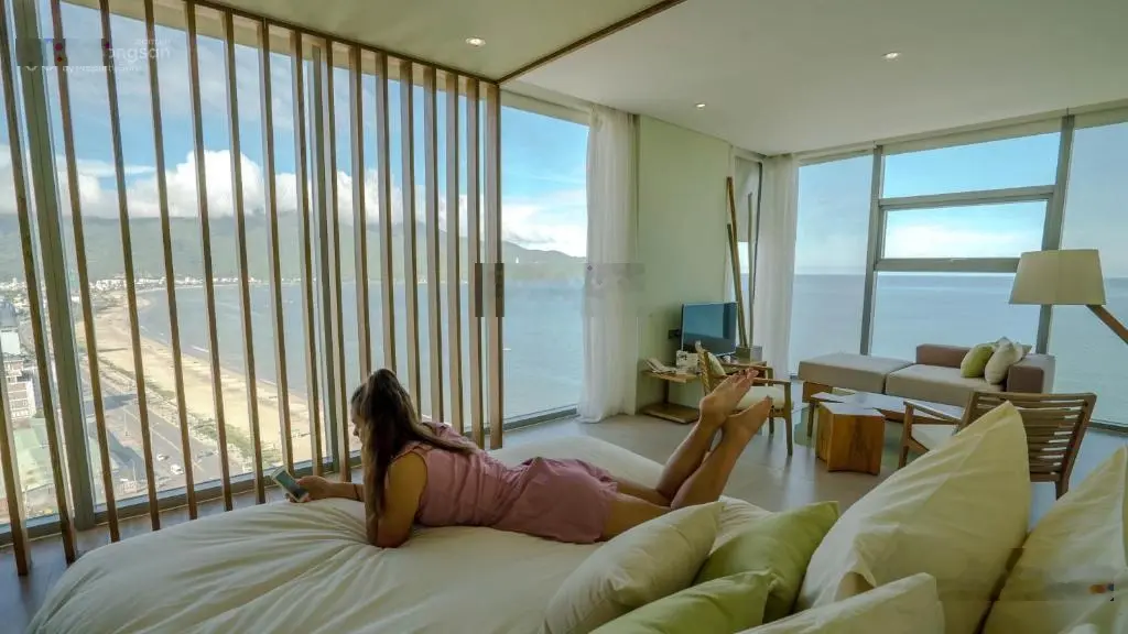 Hàng hiếm! 1 căn Fusion Suites 1PN duy nhất view biển Mỹ Khê full nội thất, sẵn sổ hồng lâu dài