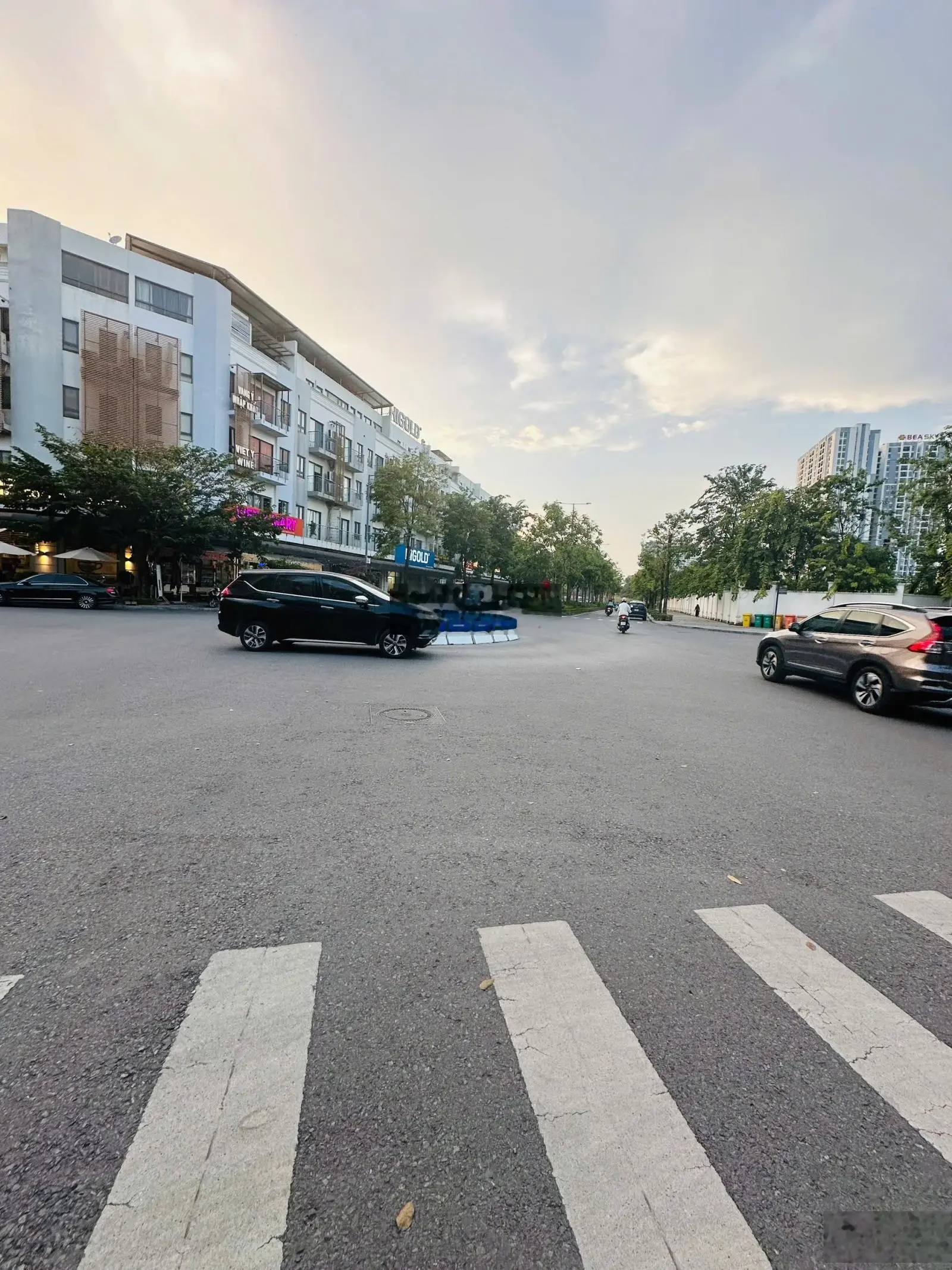 CC cần bán căn góc siêu Vip 119m2 mặt Đại Lộ Hoàng Mai 30m, đang cho thuê 70tr/tháng.