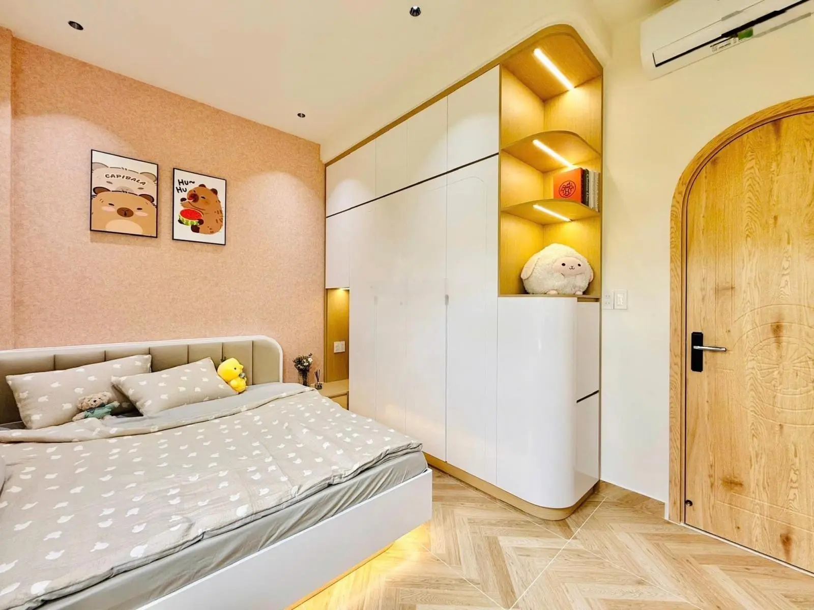 Nhà thiết kế hiện đại Bùi Đình Tuý P24 Q.Bình Thạnh DT 52m2 giá 2tỷ750tr, đang cho thuê 12tr/tháng