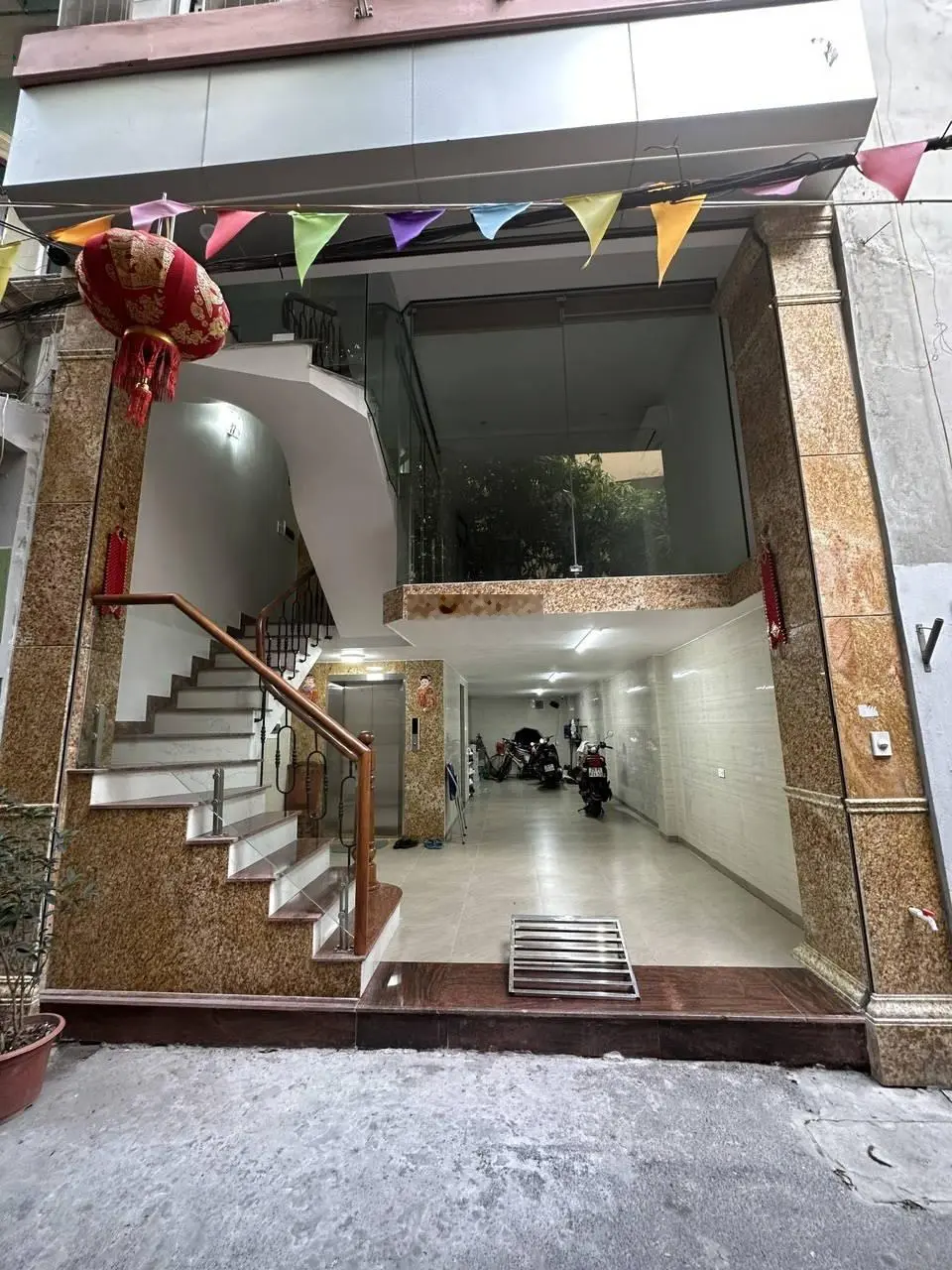 Bán nhà mặt ngõ phố cầu giấy, hà nội. diện tích 56/60m2. giá 25 tỷ !!!
