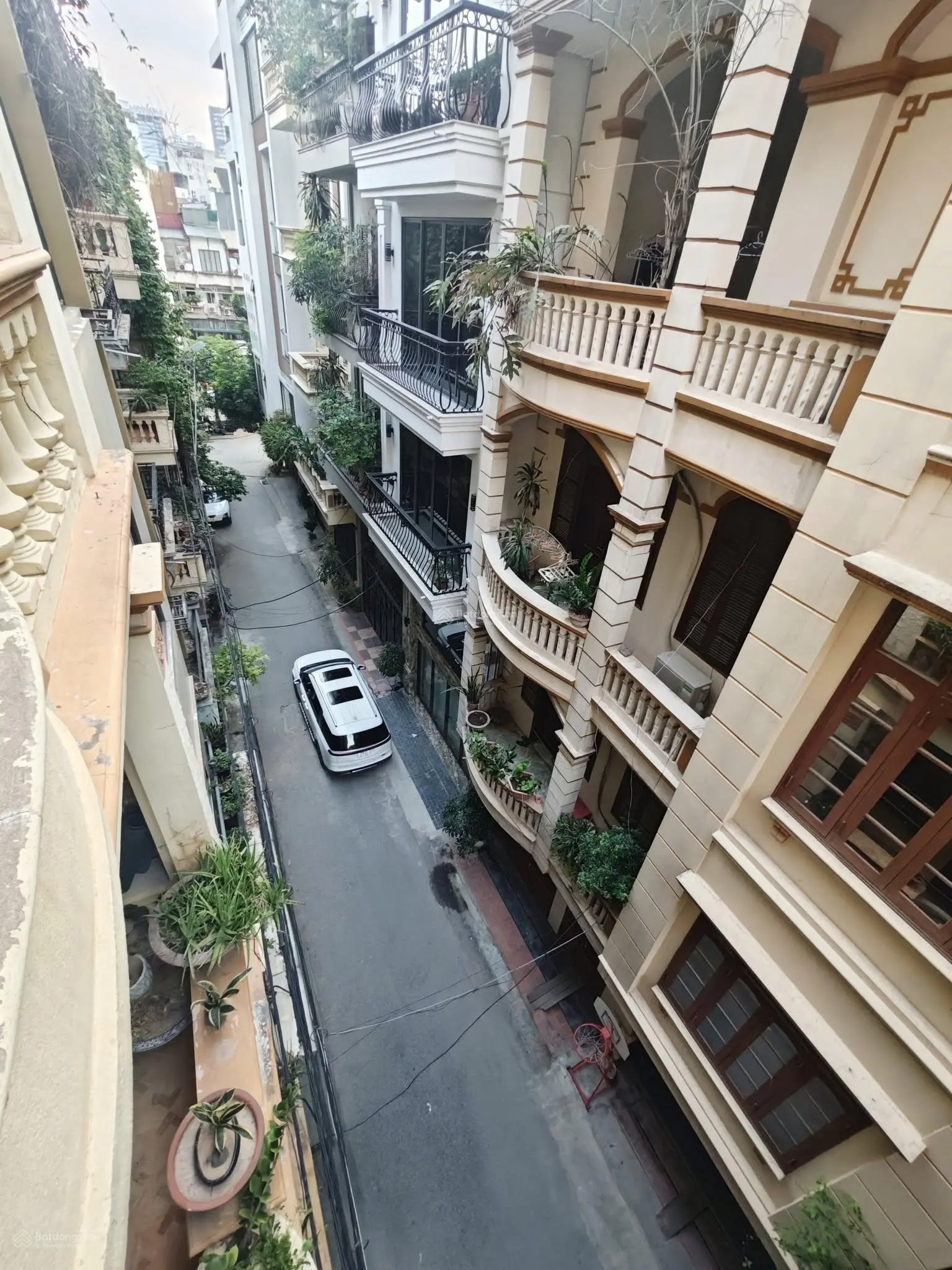 Trung Hòa Cầu Giấy Phân Khu phân lô bàn cờ vỉa hè 60m2 mặt tiền 5,5m Nhà 4 tầng an sinh đầy đủ