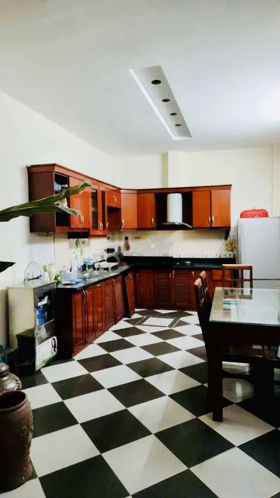 BÁN NHÀ VÕ CHÍ CÔNG, CẦU GIẤY DT 70M 5 TẦNG, Ô CHỜ THANG MÁY 7.88 TỶ
