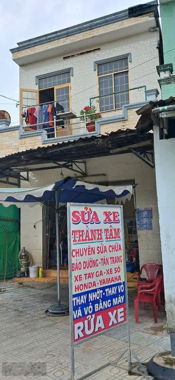 Bán nhà riêng tại TT Thủ Thừa, 37m2, đẹp, nhiều tiện ích, Chính chủ
