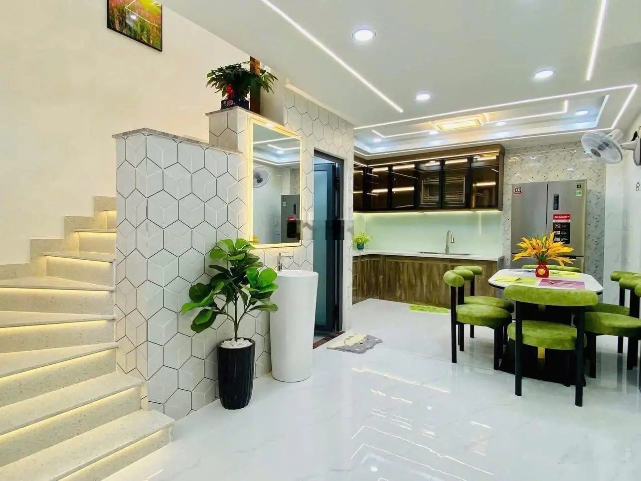 Nhà Ngộp Bán Nhanh! Đường Lý Thường Kiệt Phường 10 Quận 10,DT: 40,7m2/ 2.890 Tỷ,SHR