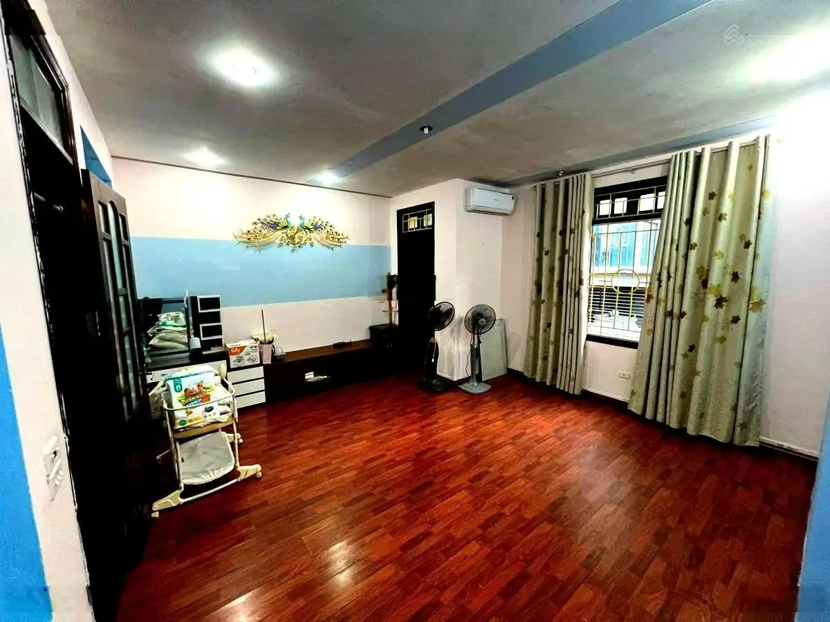 Bán nhà riêng giá 25 tỷ VND tại Phố Hoàng Cầu, Đống Đa, Hà Nội