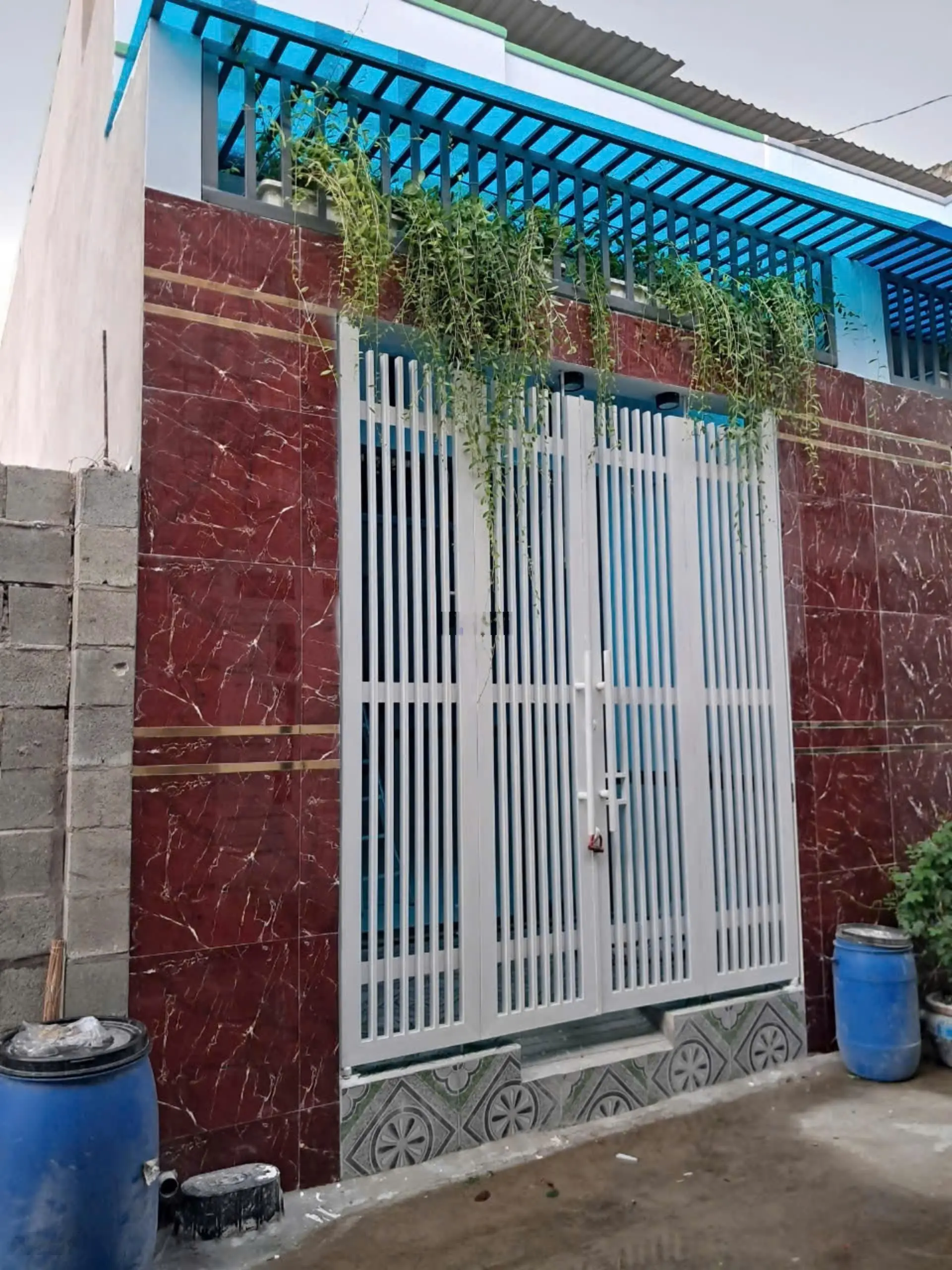 Chính chủ cần bán nhà mới xây ngay đường Mạch Thị Liễu - P.Tân Đông Hiệp - Tp.Dĩ An giá 1.8 tỷ