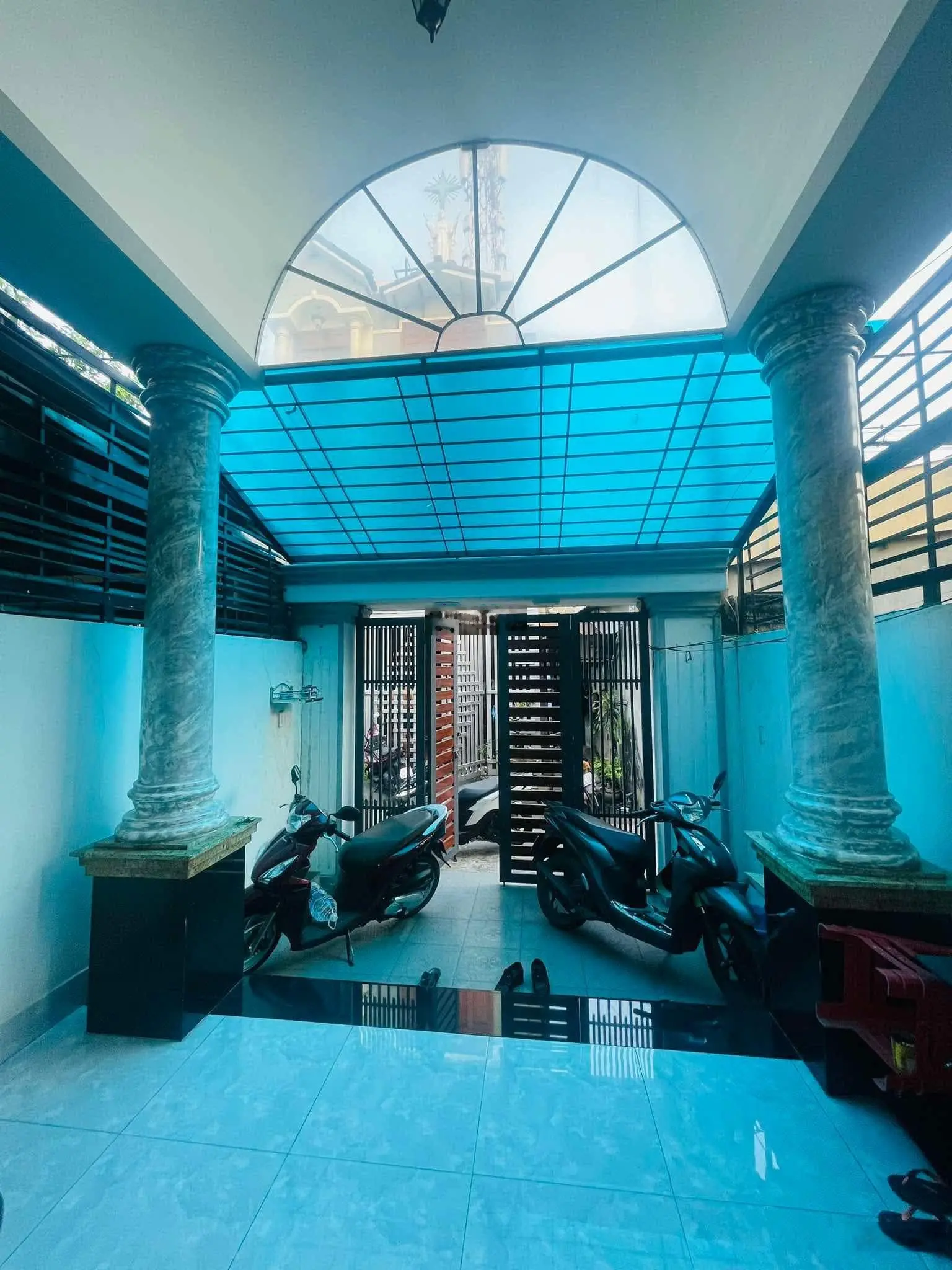 Nhà cấp 4 mới 2pn hẻm xe hơi đường số 8 linh xuân thủ đức 78.2m2 không lg,qh giá 4.2 tỷ