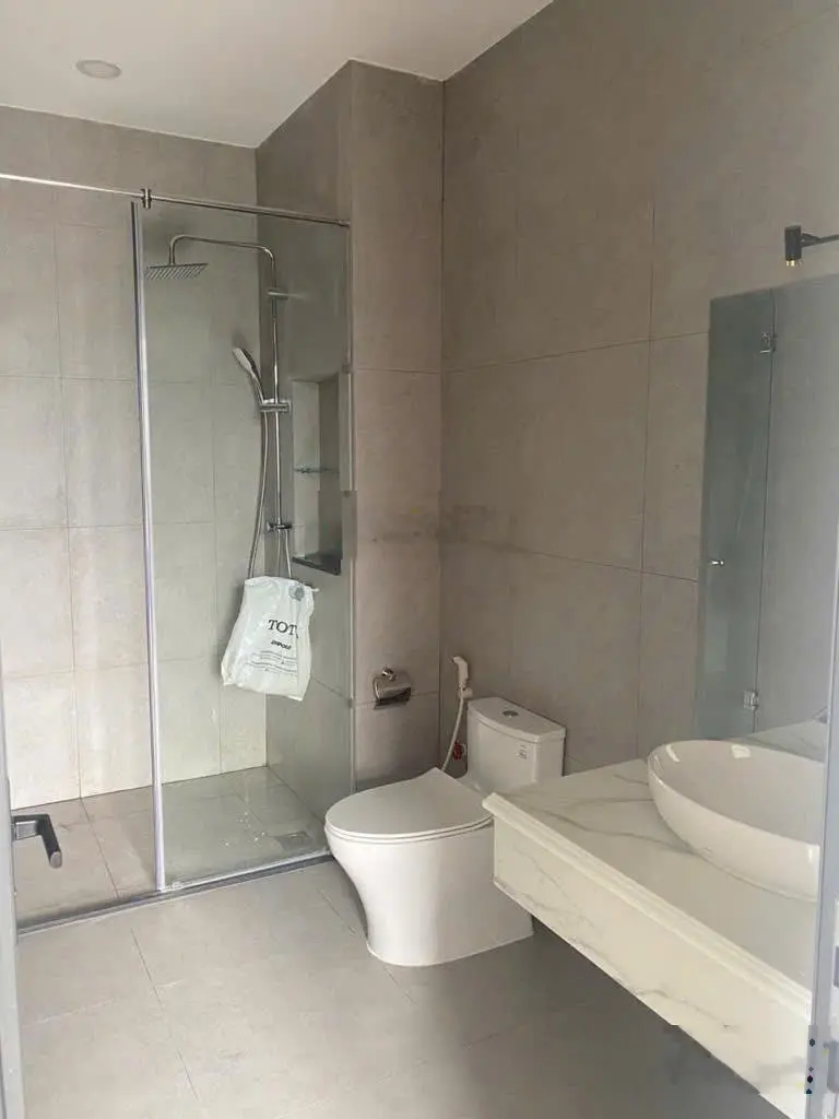 BÁN BIỆT THỰ VIP Đ31. P. PHƯỚC LONG B. THỦ ĐỨC. DT 200M2 4 LẦU. GIÁ CHỈ NHỈNH 20 TY