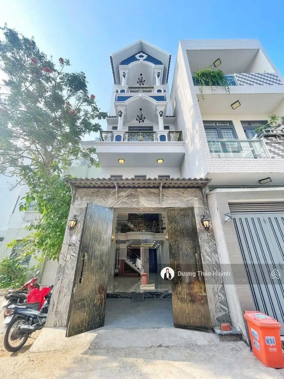 Bán nhà đẹp 5 tầng - tặng nội thất ngay Phạm Văn Đồng - Đường 8m thông - Hoàn công chuẩn có TL tốt