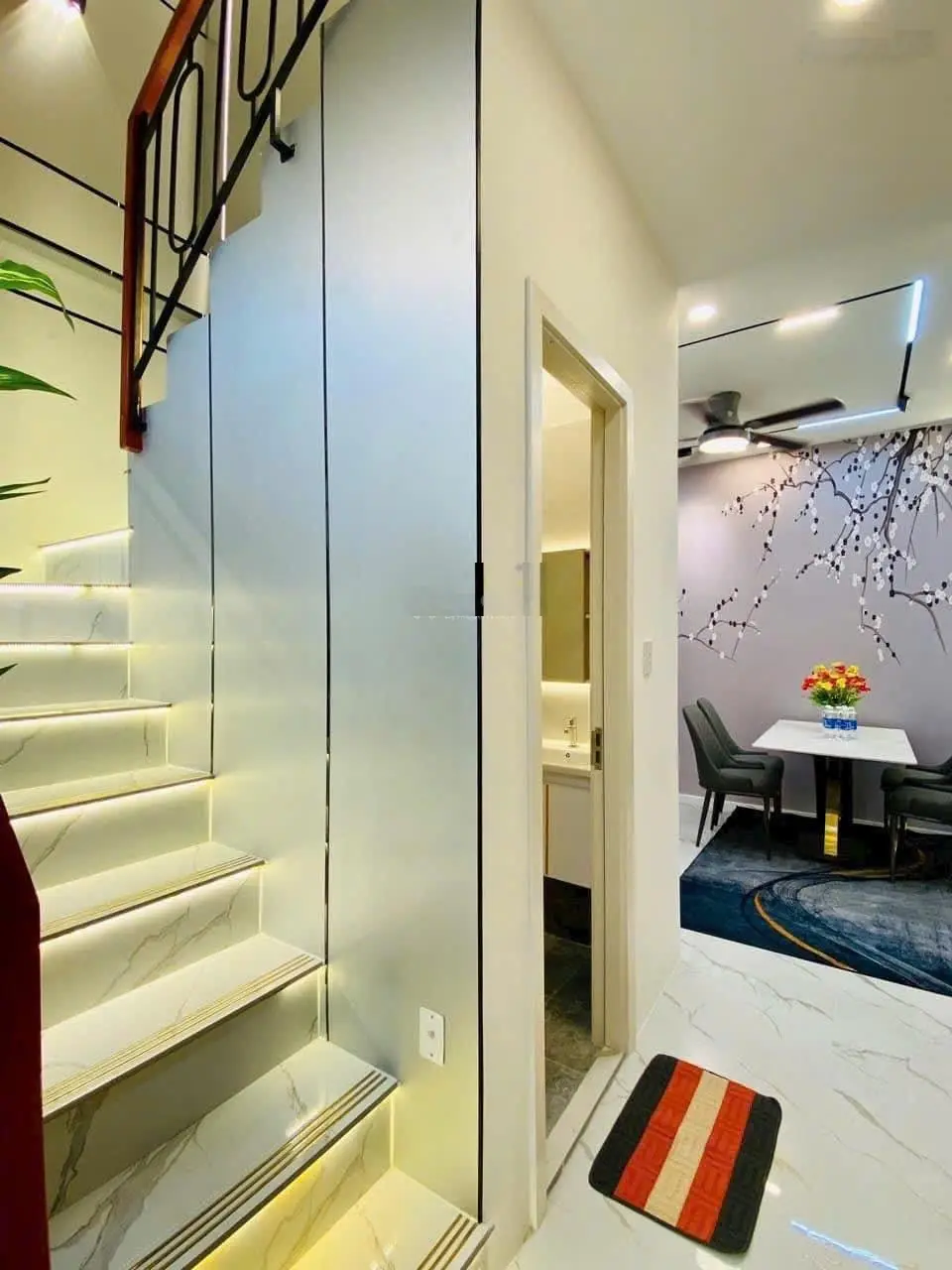 Chủ kẹt tiền cần bán nhà Nguyễn Tri Phương Quận 10. Giá 4tỷ2, Diện tích 47,6m2