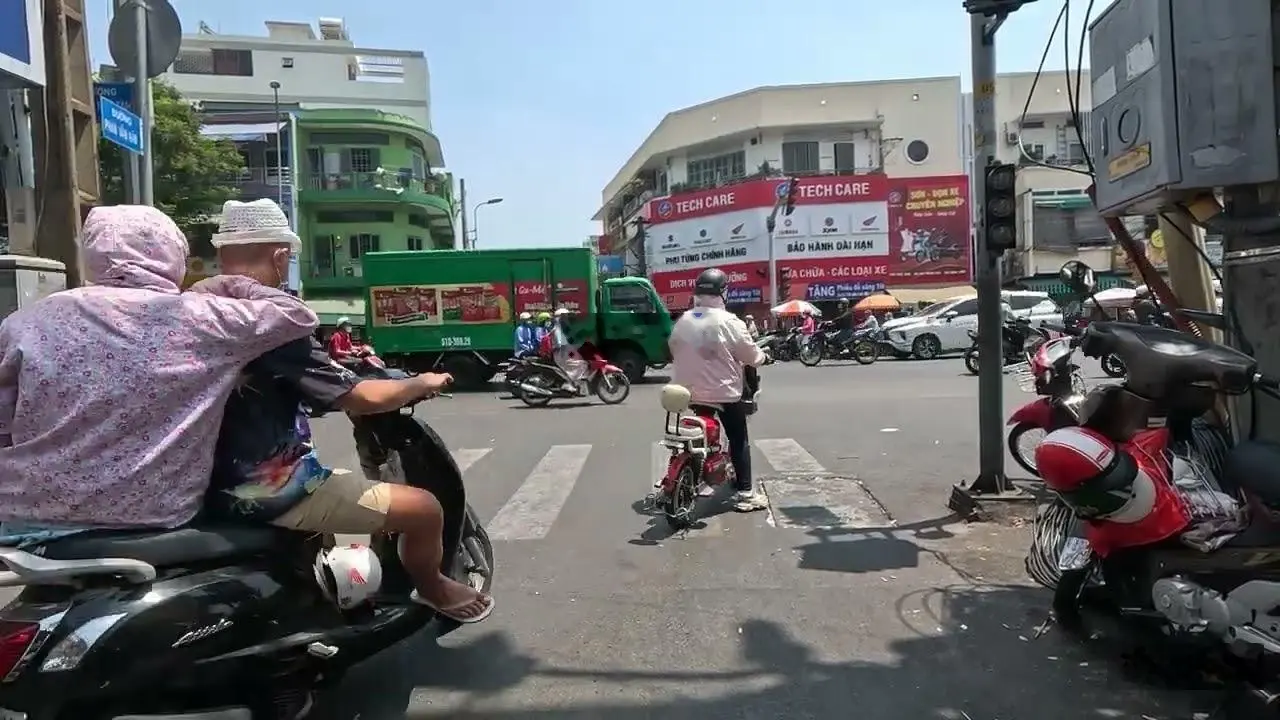 Rất cần tiền bán nhà MT Phan Văn Hân Bình Thạnh - DT: 7*22m KC: 5 tầng XD: Hầm 7 tầng - giá 28 tỷ