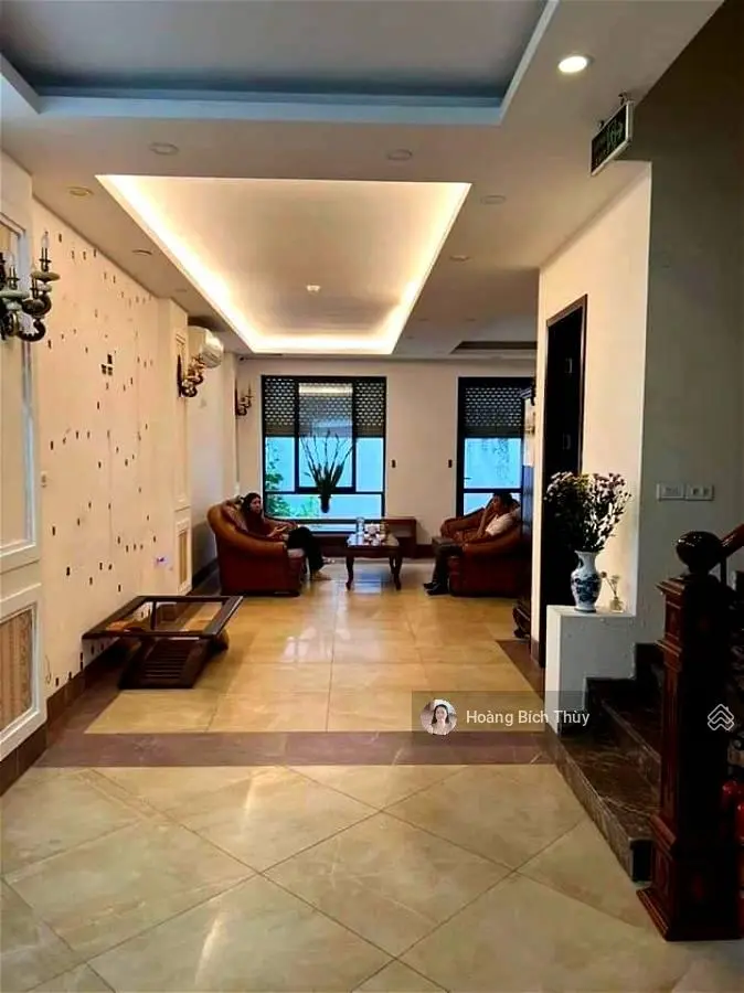 Bán biệt thự đẹp- Ngõ 19 Liễu Giai- Khu phân lô quan chức- Ở sướng- 160m2- MT: 8m- 40 tỷ