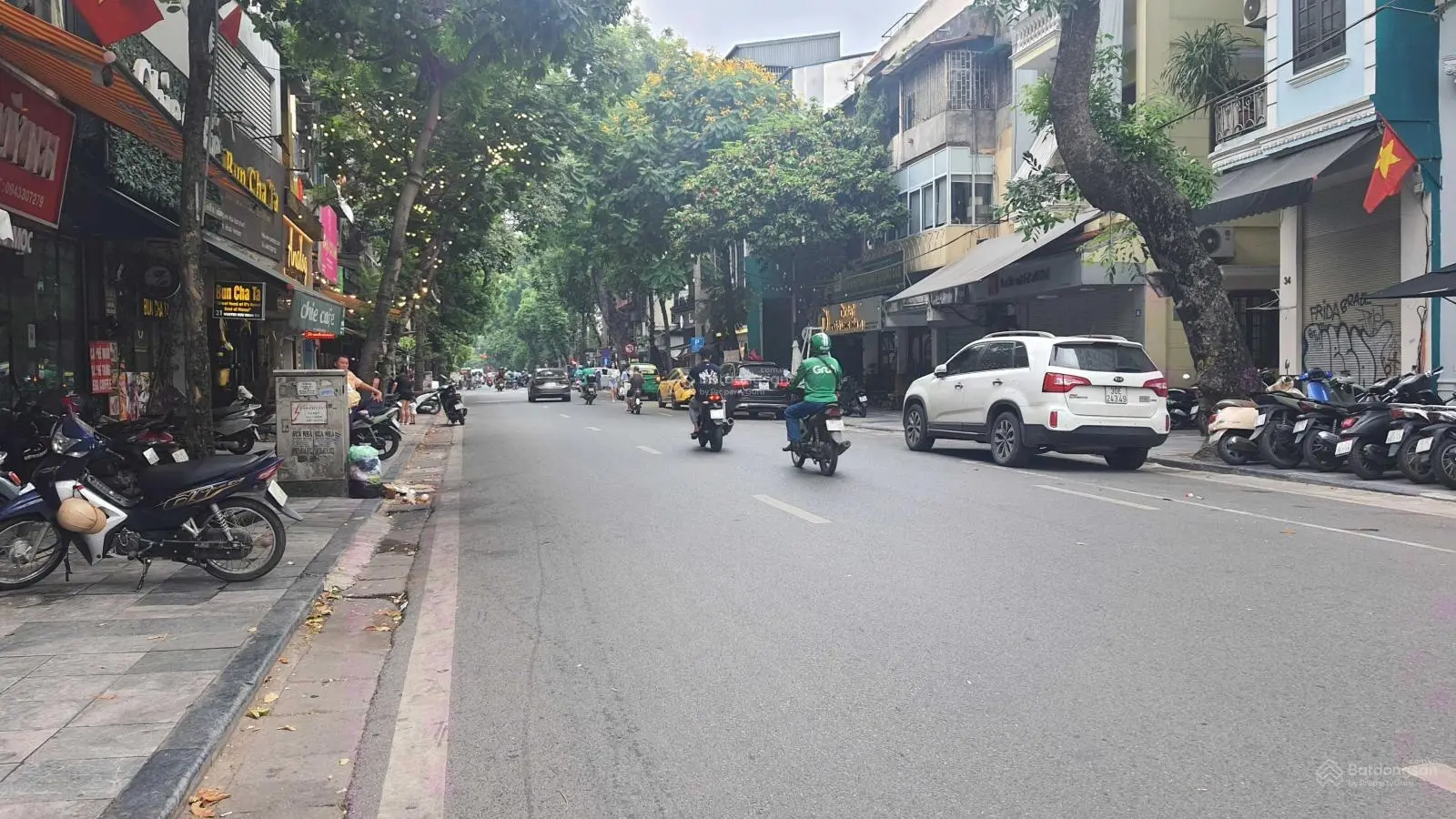 Bán nhà mặt phố cổ Hàng Bạc, Hoàn Kiếm. Diện tích 35m2, giá 32 tỷ