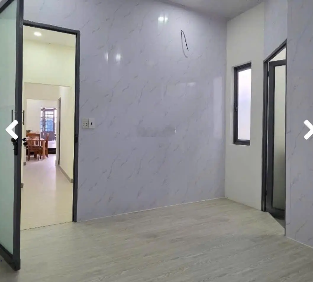 Bán nhà. Q,8. Hẻm thoảng mát. DT. 93. M2. (4.5. X 20. Giá. 4.650. Tỷ. Nhà 2. Tầng. Lô góc. 4.PN.