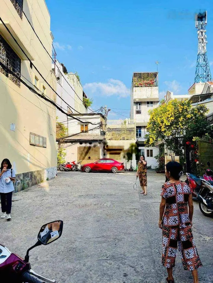 Nhà BTCT Trương Thị Hoa, Q12, 52m2, 1T11L, 2PN, 2WC, hẻm to xe oto ra vào thoải mái, full NT