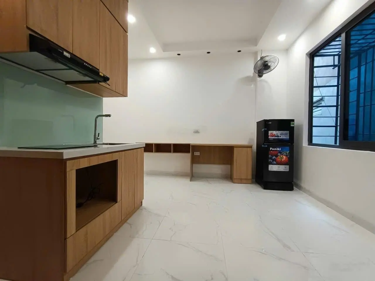 Bán toà CCMN ngã tư Liễu Giai-Đội Cấn, ngõ to gần phố, 10P khép kín, thang máy, đủ PCCC, giá rẻ