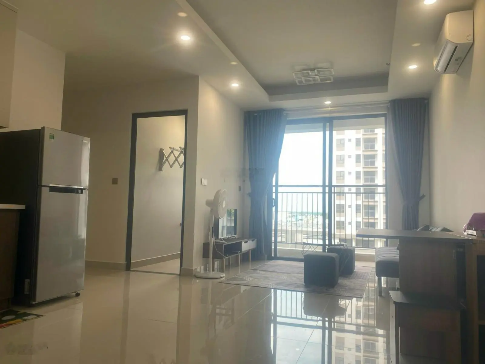 BÁN NHAN CH Q7 BOULEVARD 1PN1WC NT CAO CẤP GIÁ 1,9 TỶ. GIÁ TỐT NHẤT THỊ TRƯỜNG. LH: 0902 651 ***