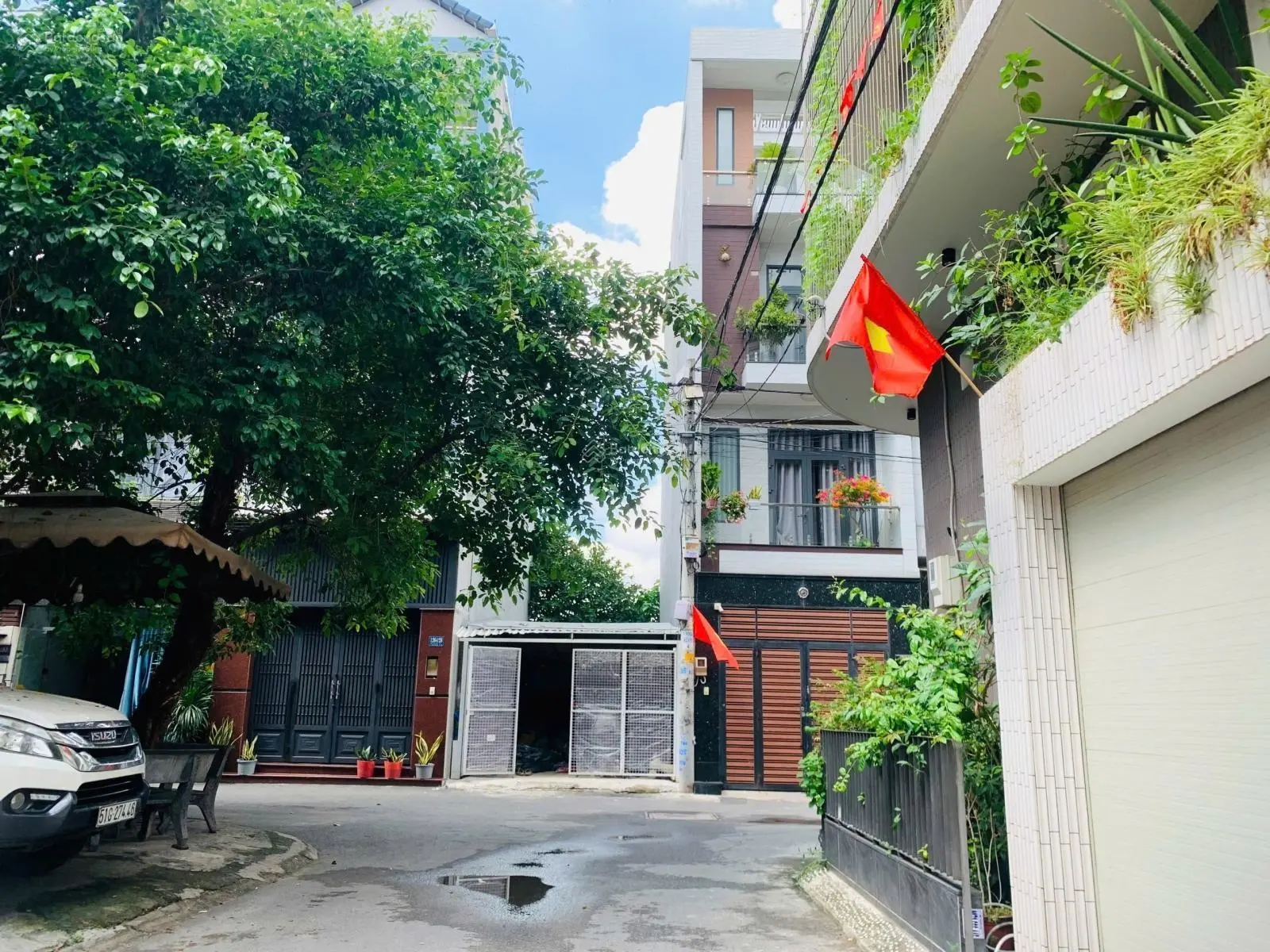 Gấp Bán Nhà Cấp 4 _ 55M2 _ Hẻm Xe Tải Quay Đầu _ Ngay Ủy Ban Phường Linh Trung _ Chỉ 4,9 Tỷ ( TL )