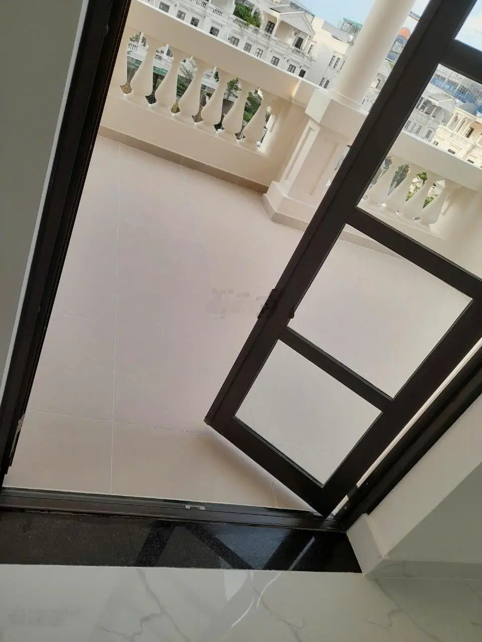 Bán nhà mới 95% Cityland, Phường 10, Gò Vấp, hầm 4 tầng giá 21 tỷ 2 thương lượng