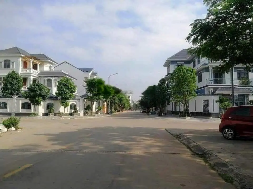 Bán nhà 6,5 tỷ VND tại đường E, Dĩ An, Bình Dương