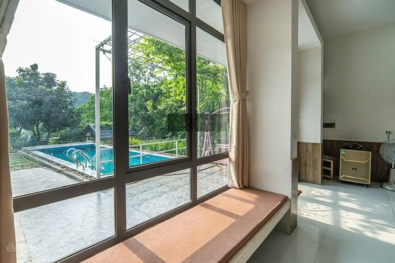 Siêu phẩm biệt thự 300m² đầy đủ nội thất, hồ bơi tại Lương Sơn - giá cực tốt!