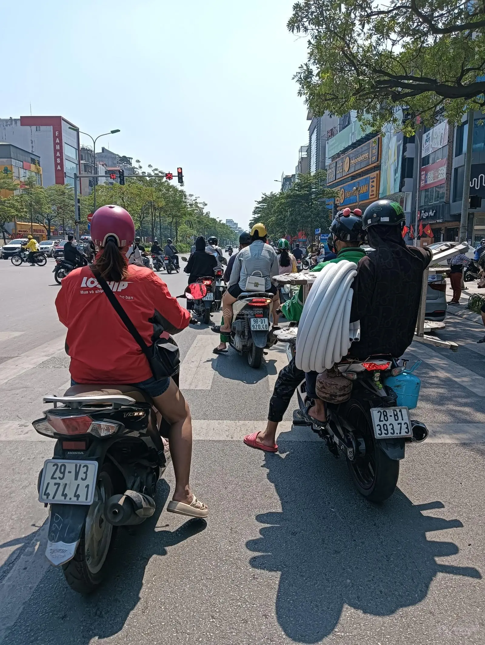 Vị trí đỉnh, ngay mặt đường giải phóng - kinh doanh đa dạng - 57m2 - mt 4m ôtô vào nhà - 17 tỷ