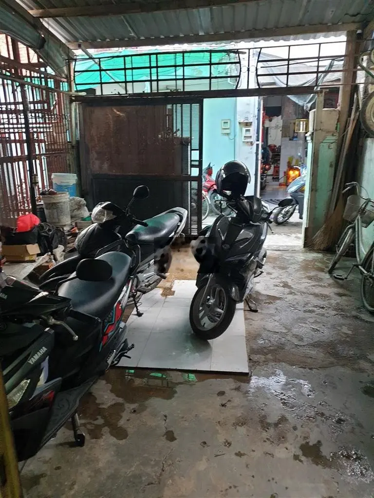 Chủ kẹt tiền bán gấp nhà SHR 4x20, gần ngã 5 Chợ đầu mối Hóc Môn