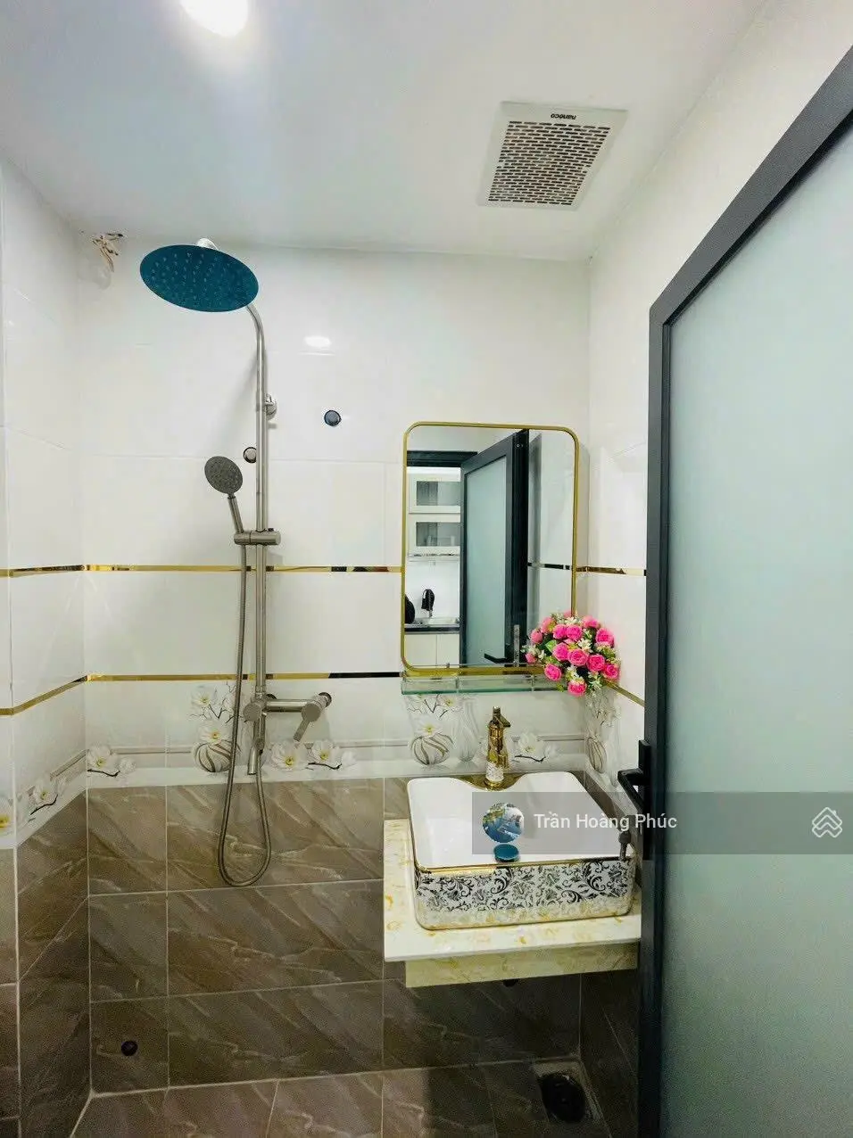 Định cư nước ngoài sang gấp nhà Đường 38, Quận 4,Lk cv khánh hội giá TT 3.5tỷ