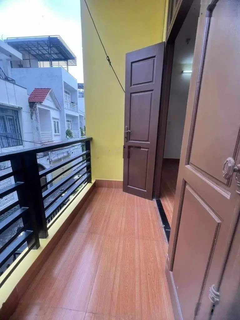 Tân Mỹ Quận 7 DT 5.5*16m nhà 3 tầng 6PN (SHR) giá 8 tỉ 7