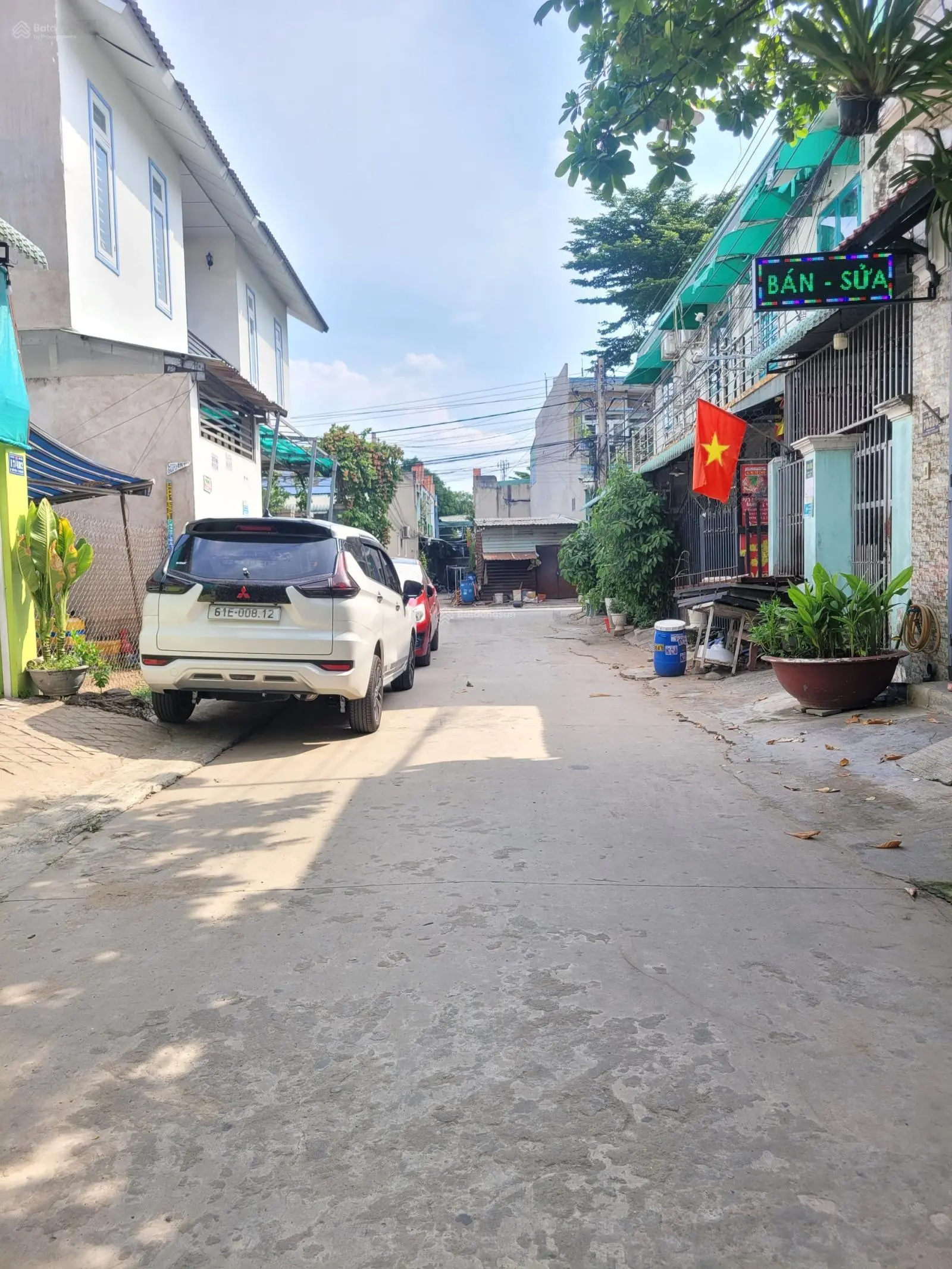 2 ty 850 bán nhà cấp 4 gác lửng cách đường Lê Văn Mầm 100m P. Tân Đông Hiệp TP. Dĩ An