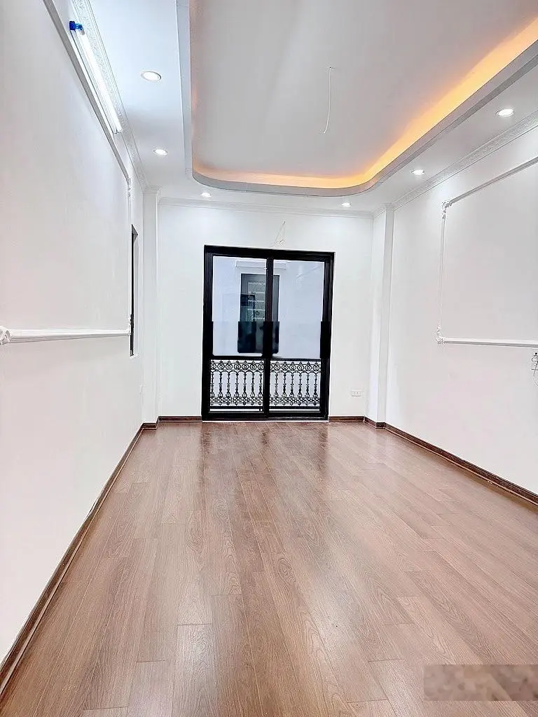 Bán nhà Siêu phẩm Cầu Diễn 40m2 , , 4 tầng , 4 phòng nhà mới đẹp 5, X tỷ 0985 387 ***