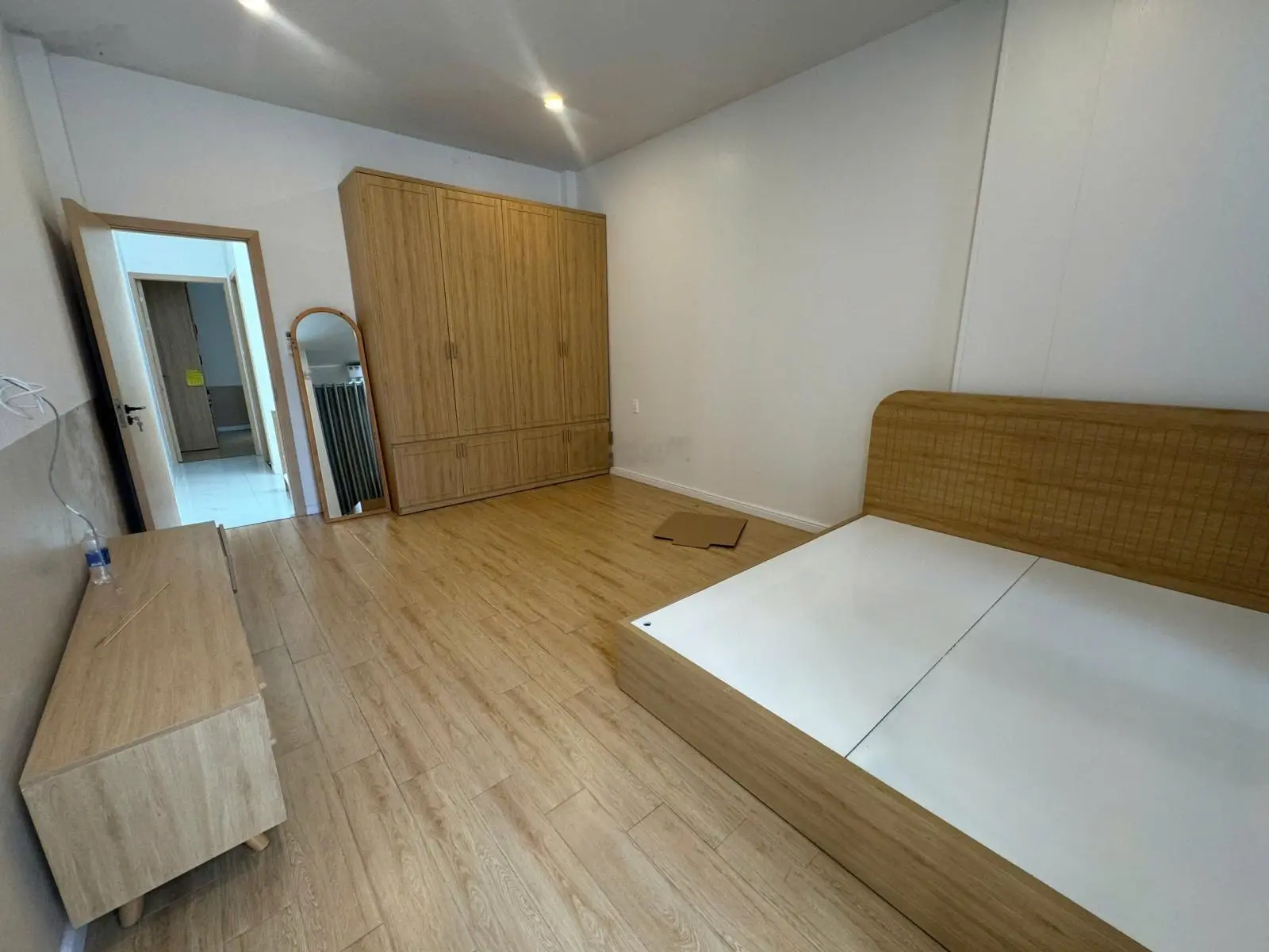 Bán nhà 3 tầng đẹp khu tđc vcn phước hải trung tâm nha trang giá cực tốt: chỉ 5 tỷ 350 triệu
