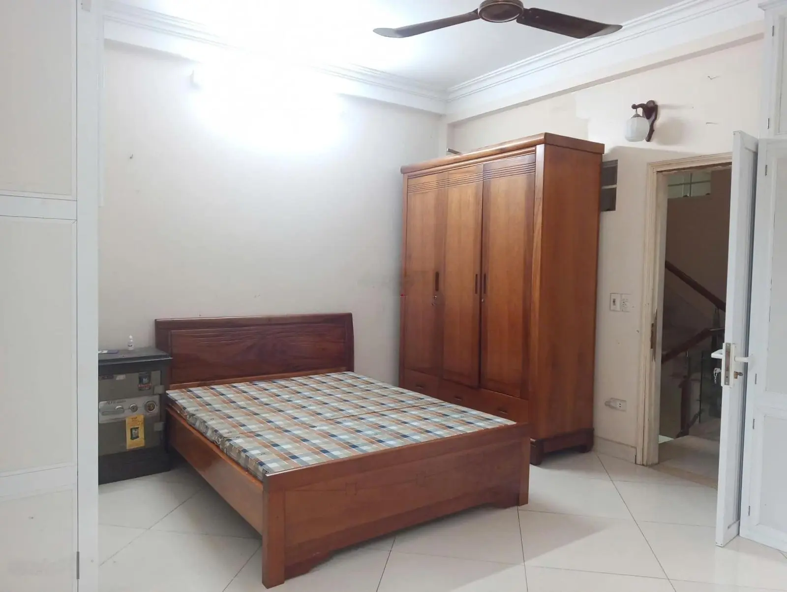 BÁN NHÀ PHỐ VIP ĐỘI CẤN- BA ĐÌNH
