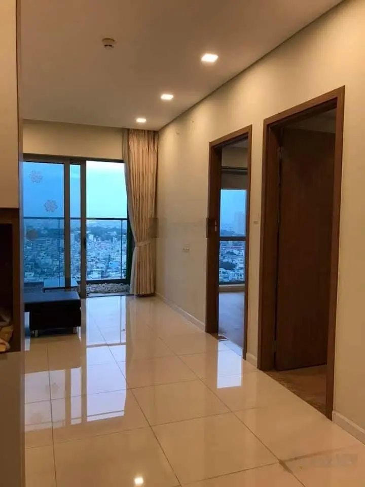 Chung cư cao cấp mặt tiền đường Thành Thái, Quận 10 2PN/4.6 tỷ, LH: 0918 141 ***