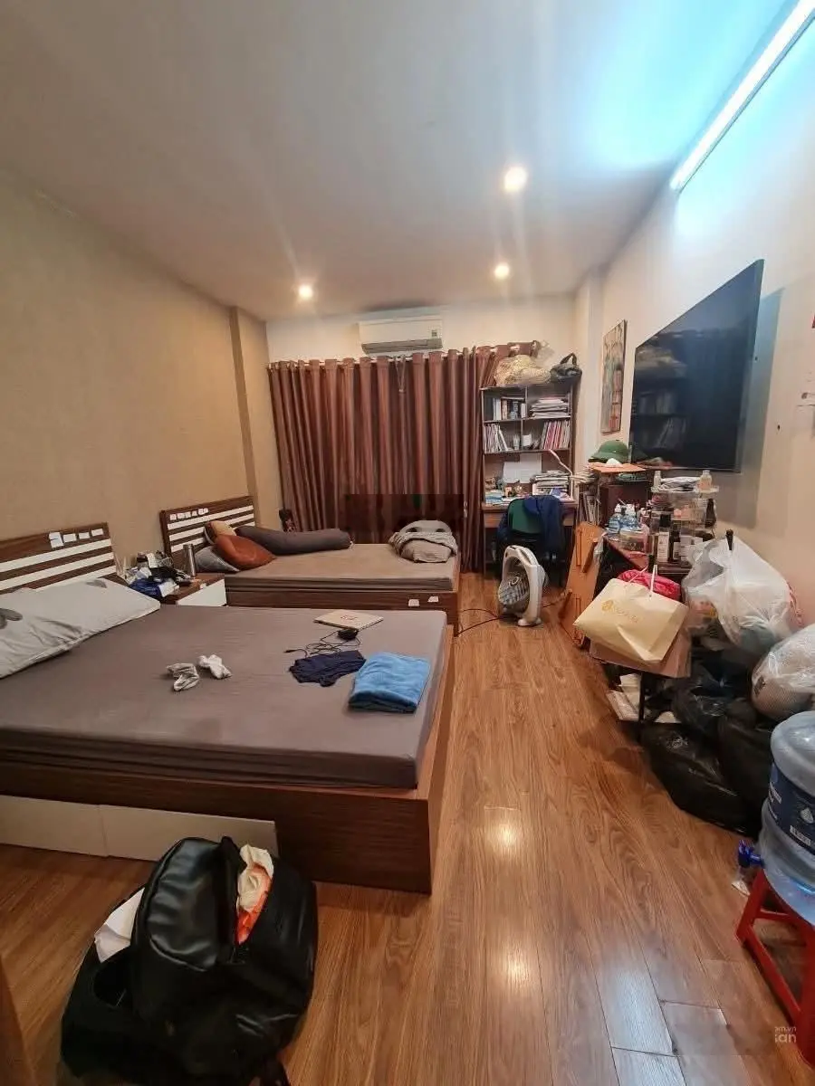 Nhà đẹp Đường Láng - 34m2 5 tầng, nội thất đẹp - ngõ rộng thoáng - sổ nở hậu - giá 7.25 tỷ