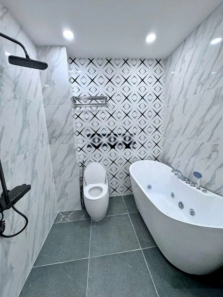 Nhà mới vô ở ngay tặng full nội thất - hẻm xe hơi thông 1 trục - Huỳnh Văn Nghệ phường 15 Tân Bình