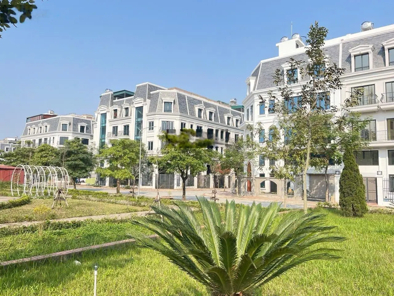 Shophouse Trung tâm Đông Anh giá chỉ 145tr cho căn 94m2, dân cư đông đúc, ở kết hợp KD. 0966858601