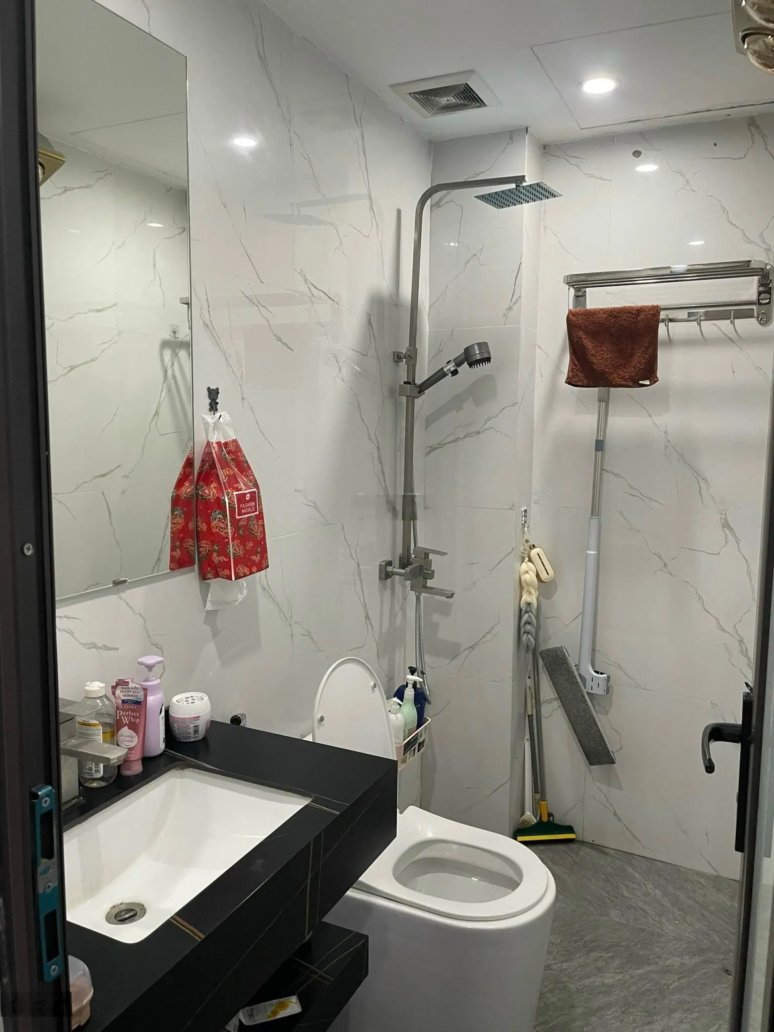 Mình chính chủ bán nhà 3 tầng quận Hoàn Kiếm, Chương Dương