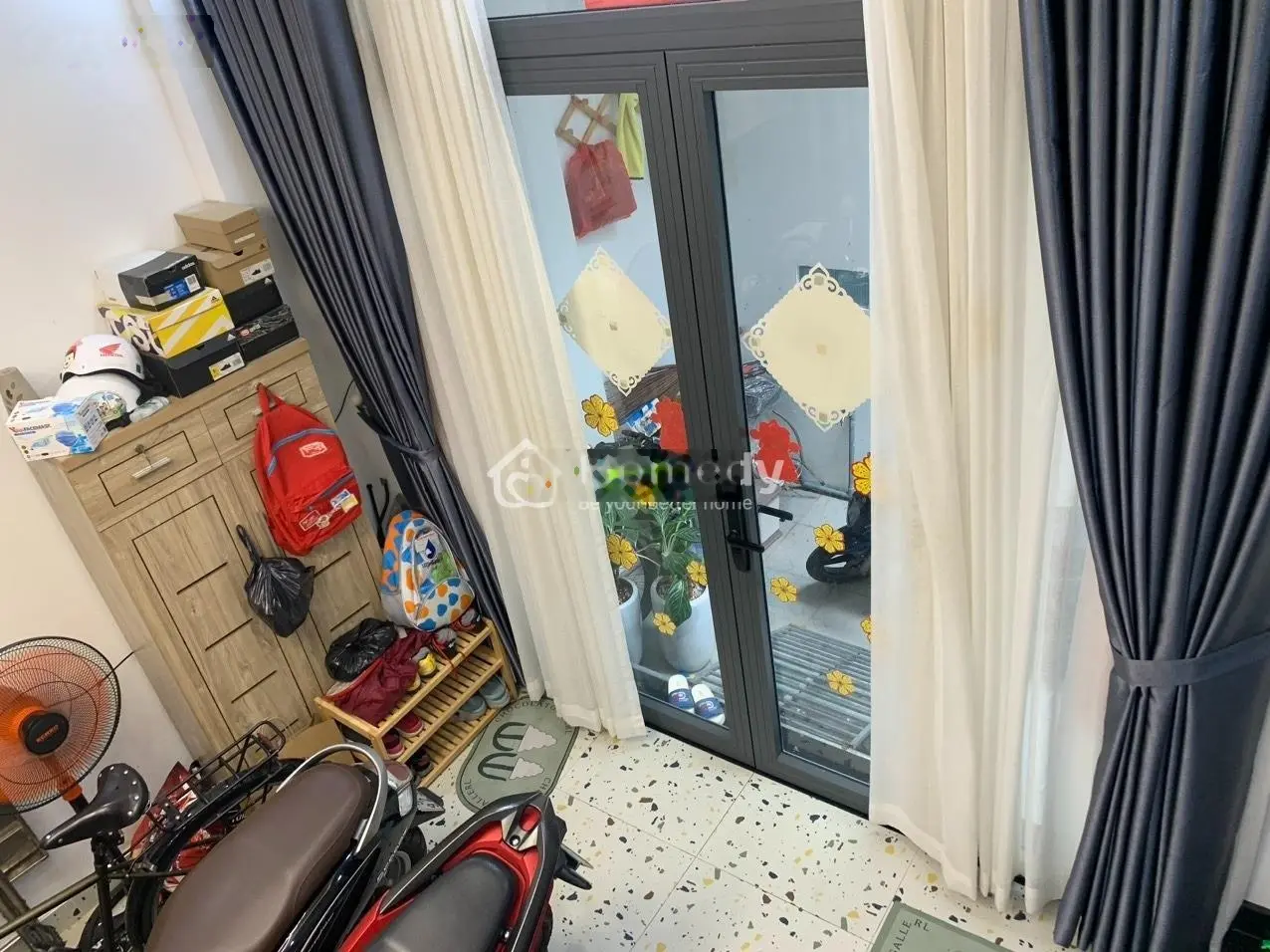 Nhà bán 4.6m x 9m nở hậu 5.3m đường Tân Khai P7 Q11