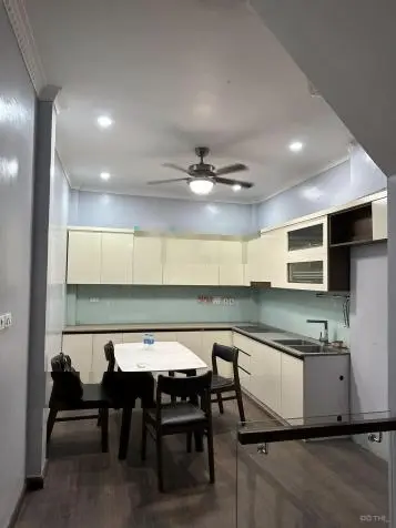 Bán nhà riêng Âu Cơ, Tây Hồ, 42m* 6 tầng, giá 8.7 Tỷ, vỉa hè, ô tô, kinh doanh